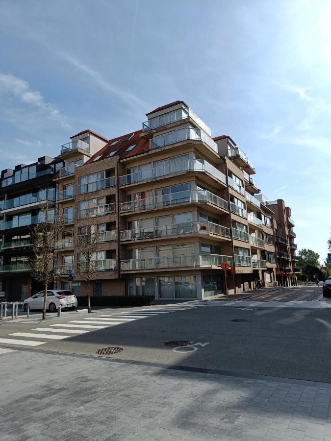 Apartament Residentie Gaudi Nieuwpoort Zewnętrze zdjęcie